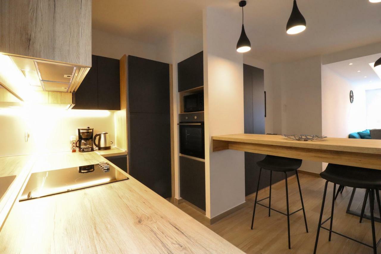 Brand New Apartment In مالينسكا المظهر الخارجي الصورة